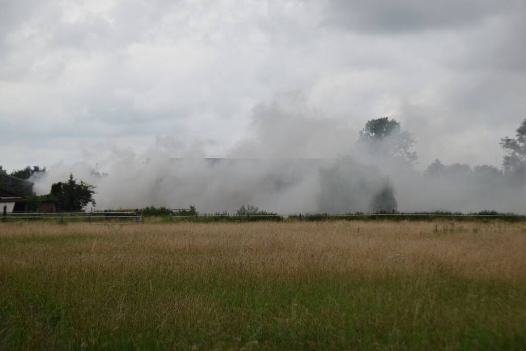 Veel rookontwikkeling bij hooibrand