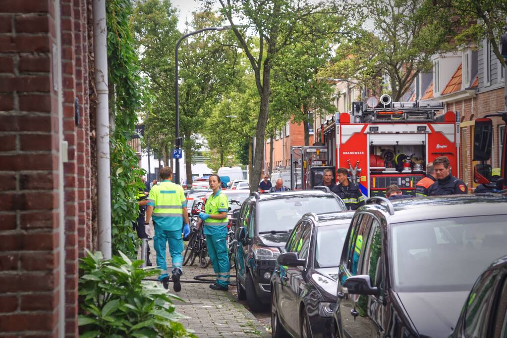 Persoon overleden bij woningbrand; verdachte aangehouden