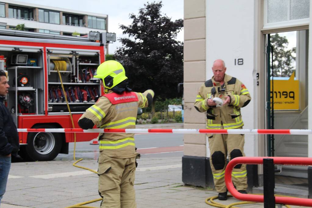 Station Nijkerk deels afgesloten door mogelijke brand