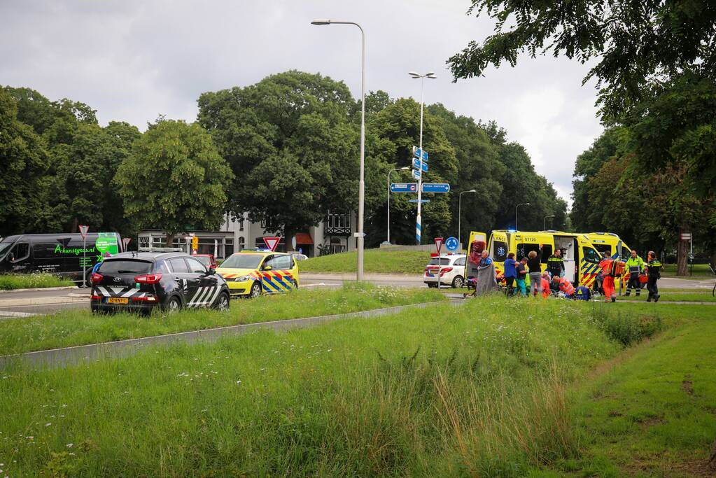 Traumahelikopter landt voor incident op straat