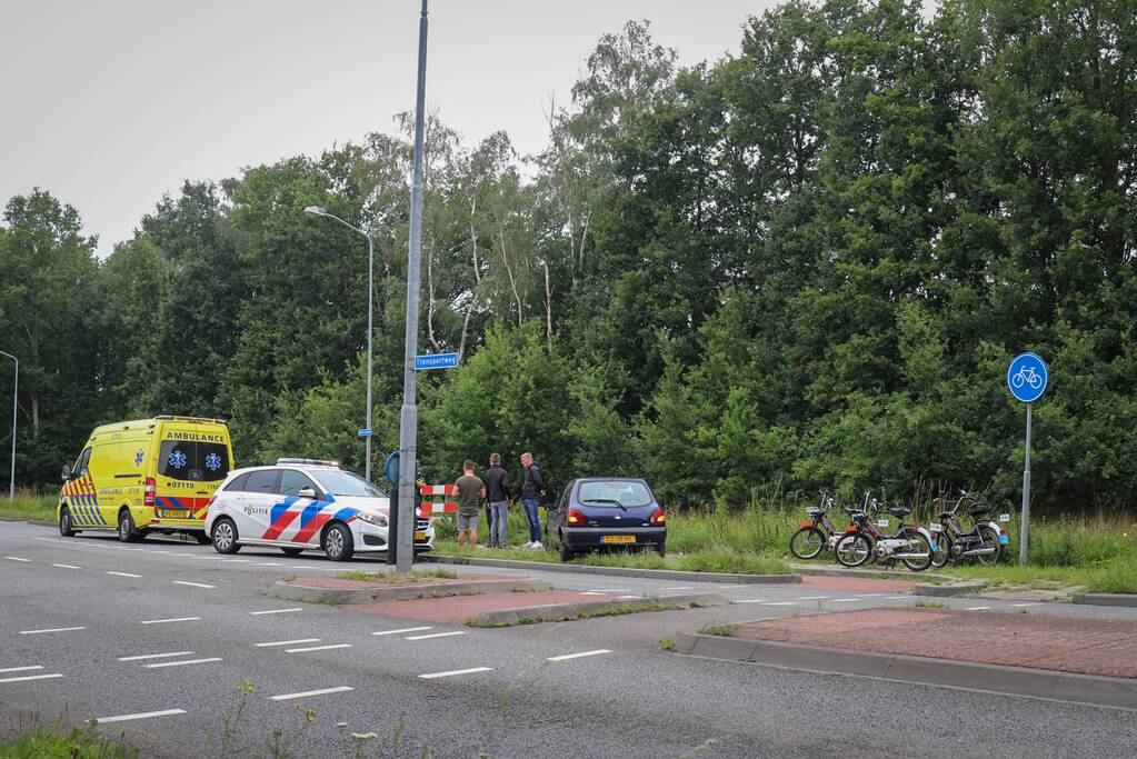 Fietser gewond na botsing met auto