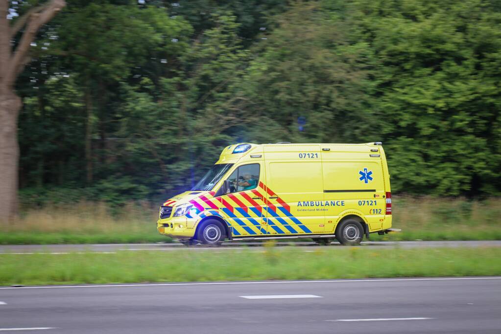 Traumahelikopter landt voor incident in bos