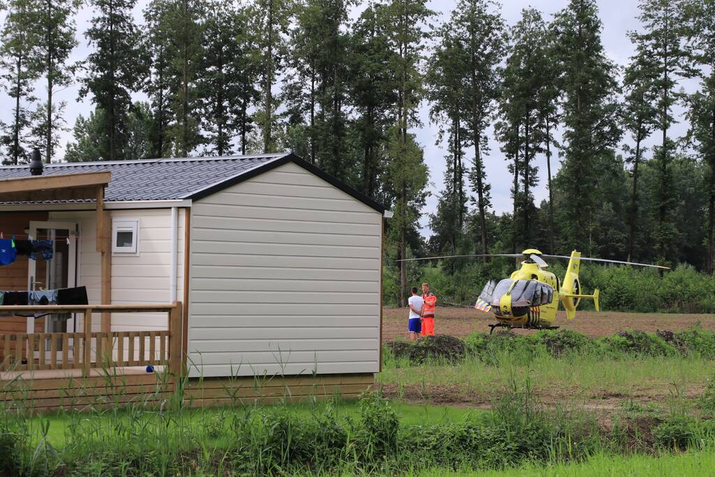 Traumahelikopter landt voor incident op Camping