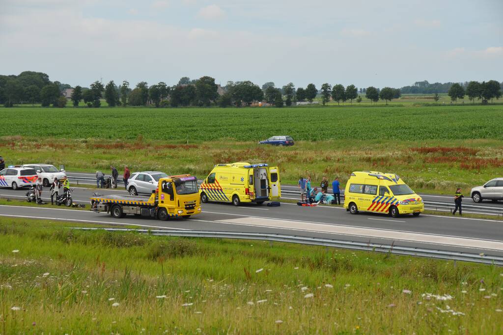 Motorrijder ernstig gewond bij verkeersongeval