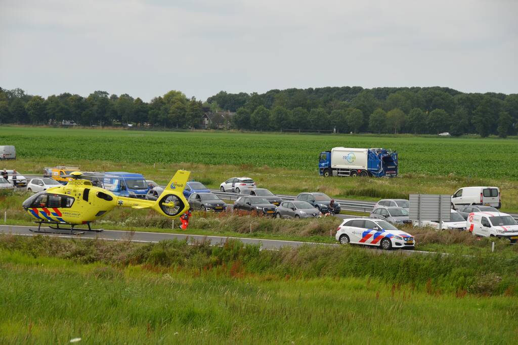 Motorrijder ernstig gewond bij verkeersongeval