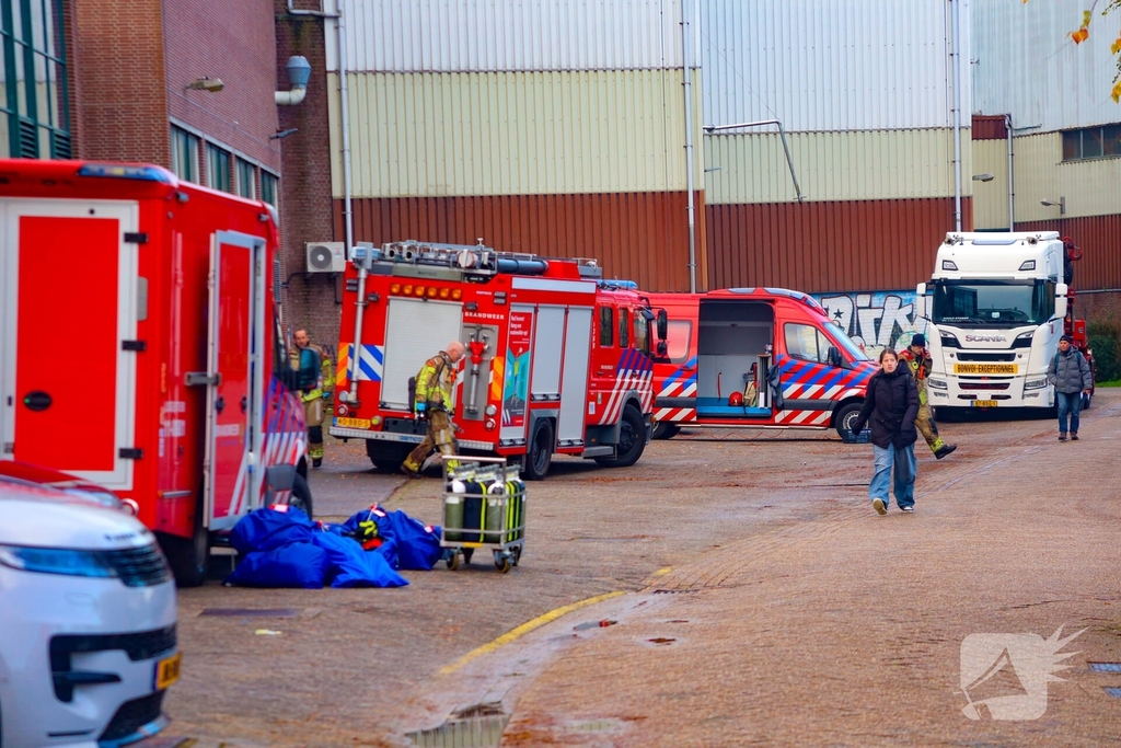 Brandweer zet groot materieel in bij grote brand