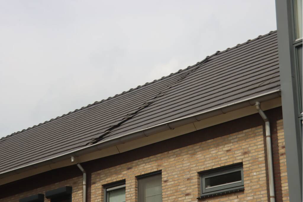 Zeven woningen ontruimd na verzakking