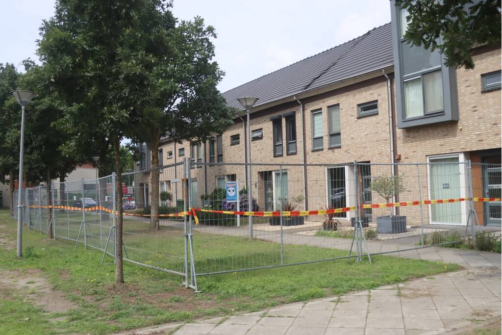 Zeven woningen ontruimd na verzakking