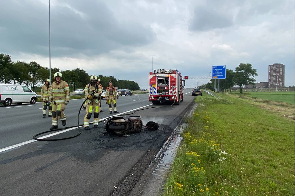 Motor brandt uit op snelweg