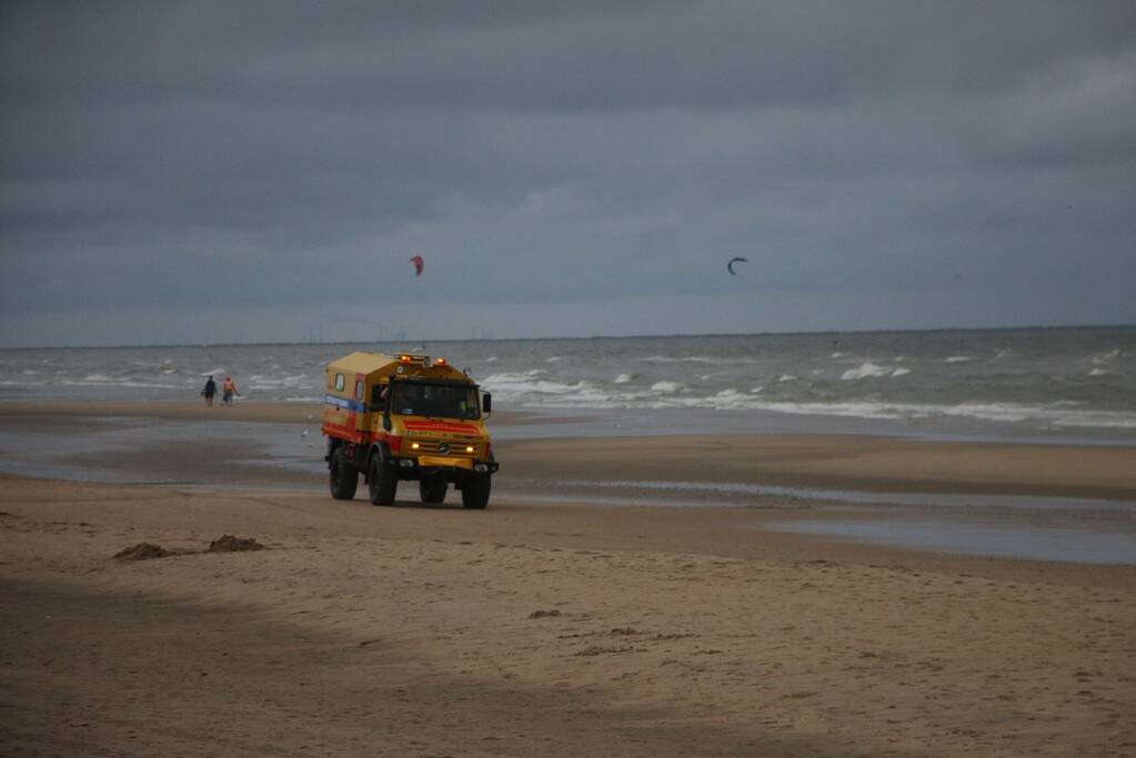 Grote zoekactie op zee na aantreffen kleding