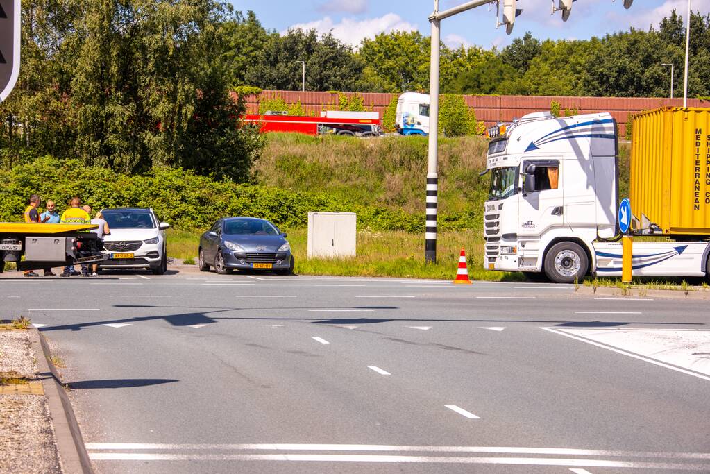 Meerdere voertuigen betrokken bij verkeersongeval