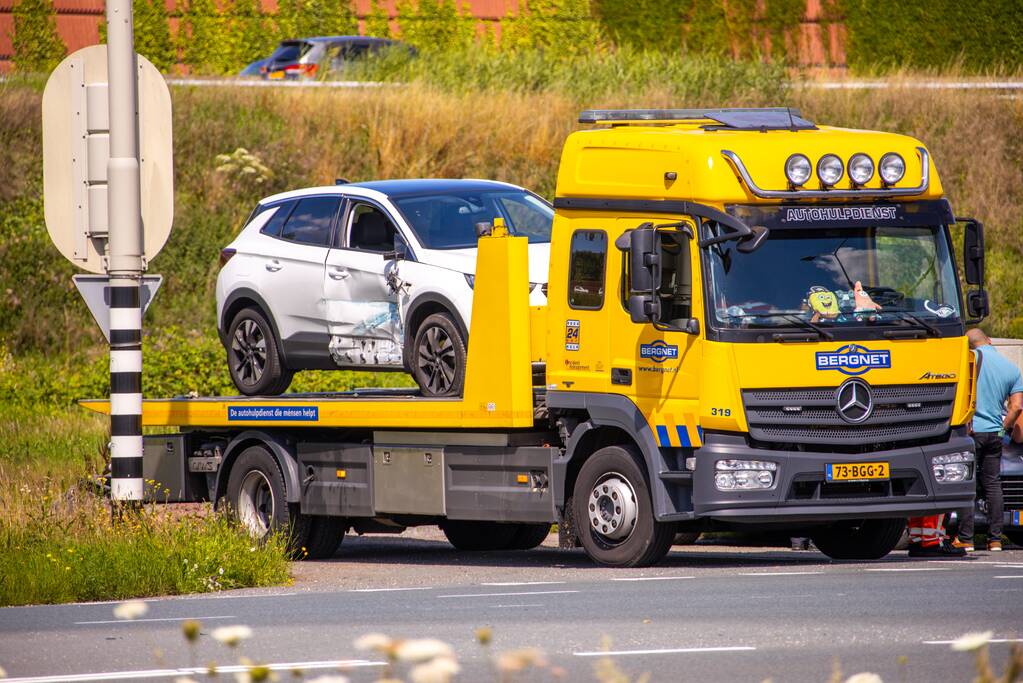 Meerdere voertuigen betrokken bij verkeersongeval