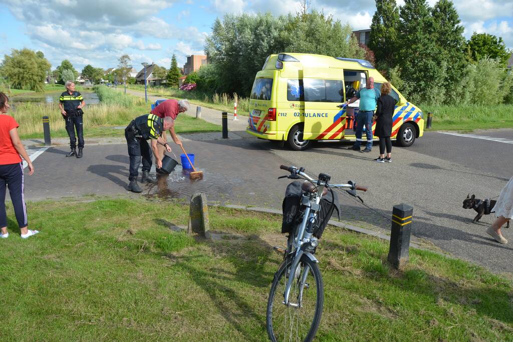 Fietsster gewond na botsing met auto