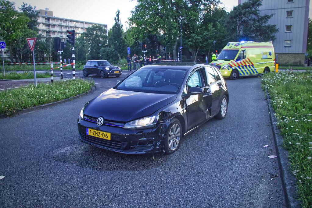 Scooterrijder gewond na aanrijding met auto