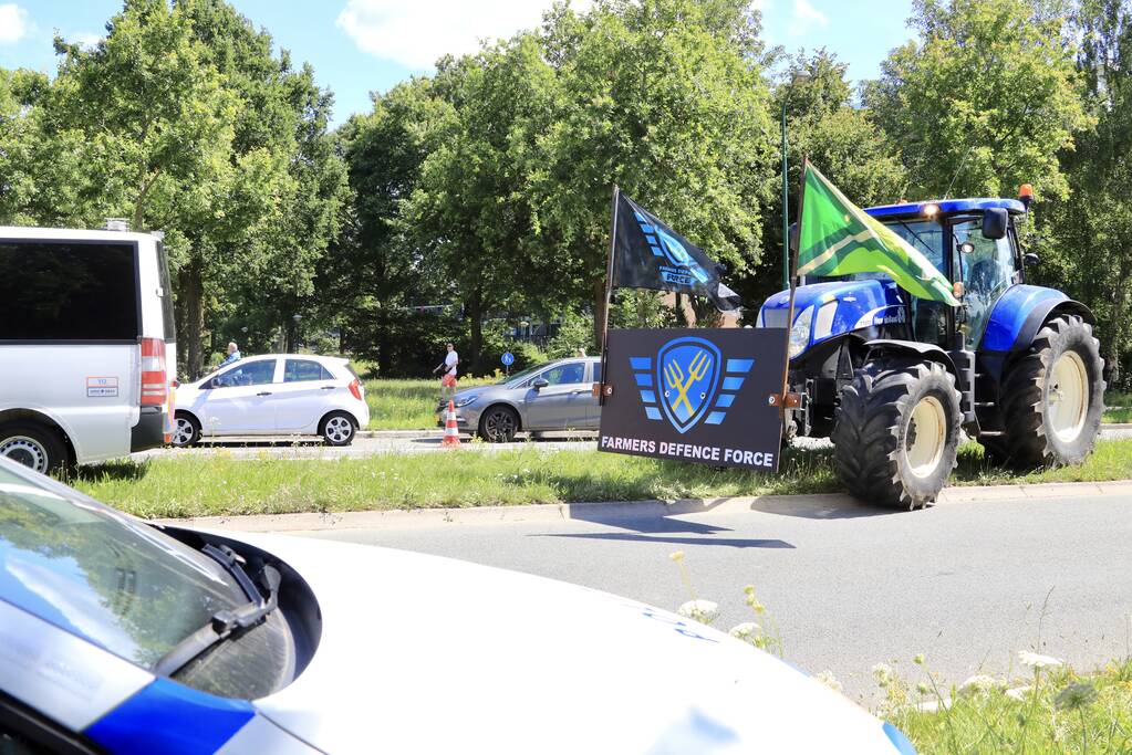 Boeren moeten tractoren thuis laten bij demonstratie RIVM