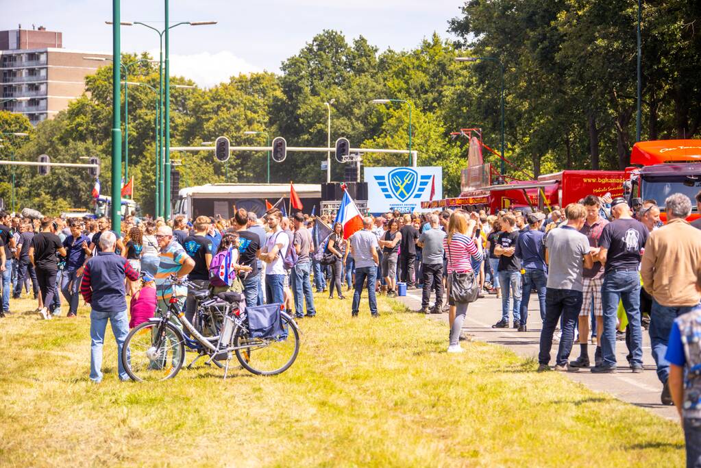 Boeren moeten tractoren thuis laten bij demonstratie RIVM