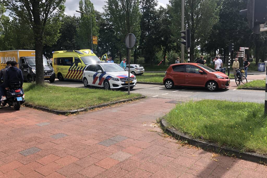 Fietser gewond bij aanrijding met auto
