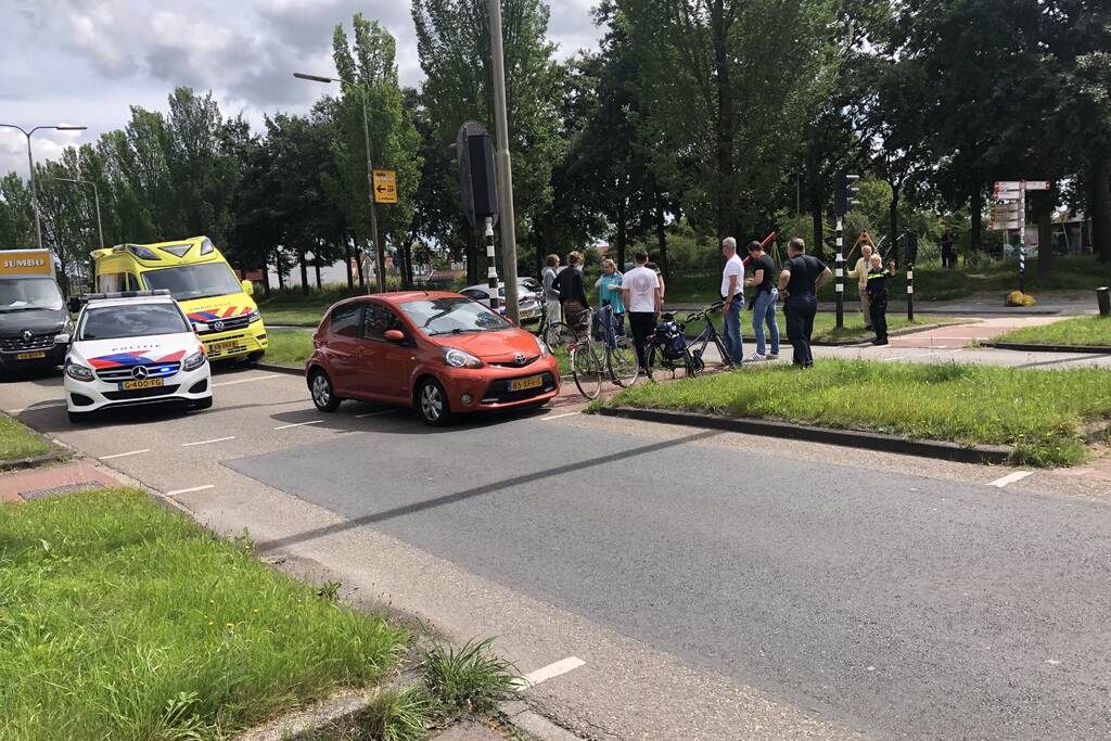 Fietser gewond bij aanrijding met auto