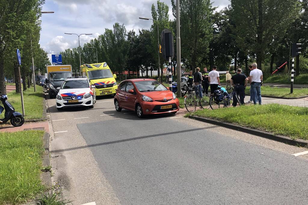 Fietser gewond bij aanrijding met auto