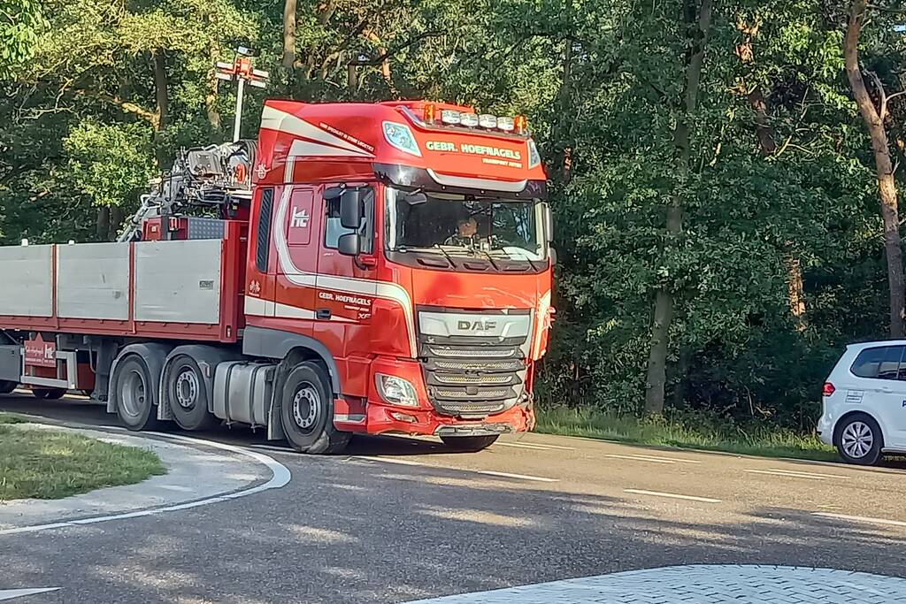 Dode en zwaargewonde bij frontale botsing