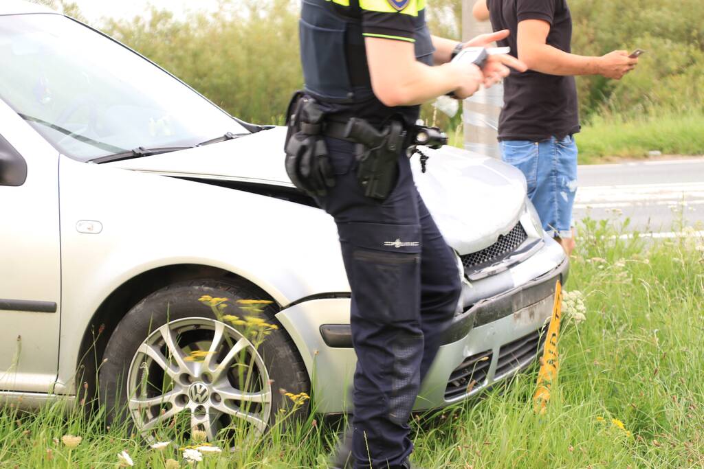 Forse schade bij aanrijding voor rotonde