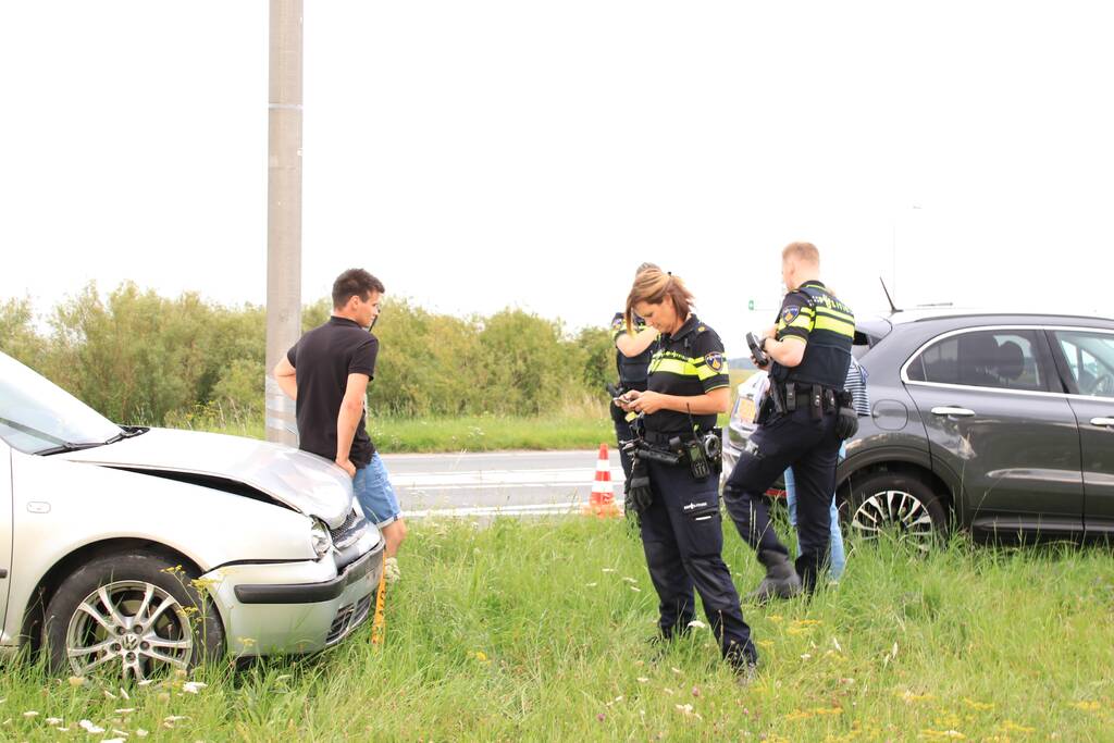 Forse schade bij aanrijding voor rotonde