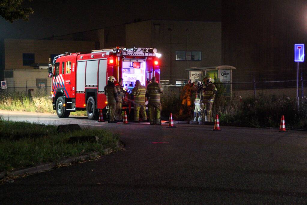 Forse brand in overslaghal afvalverwerker