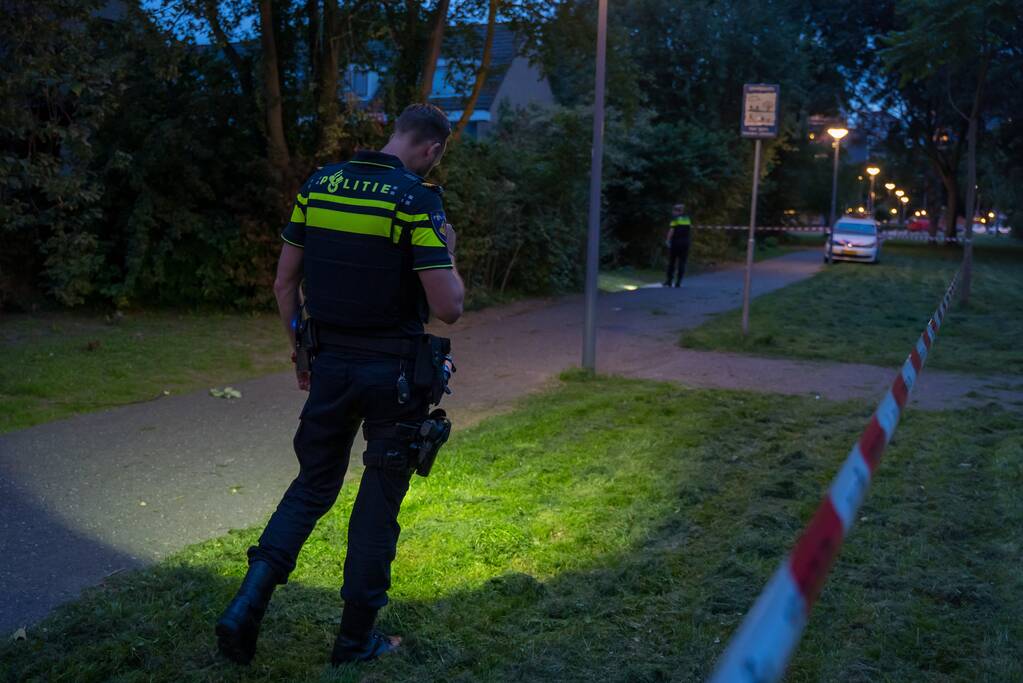 Politie houdt verdachte met vuurwapen aan na lossen waarschuwingsschoten