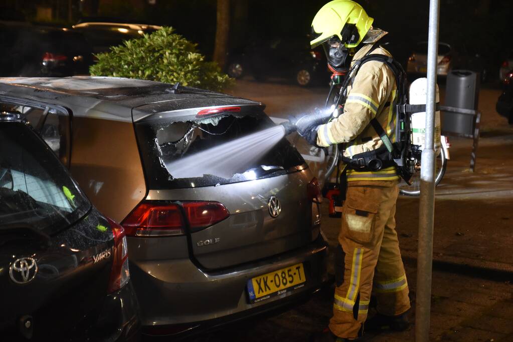 Auto verwoest door brand