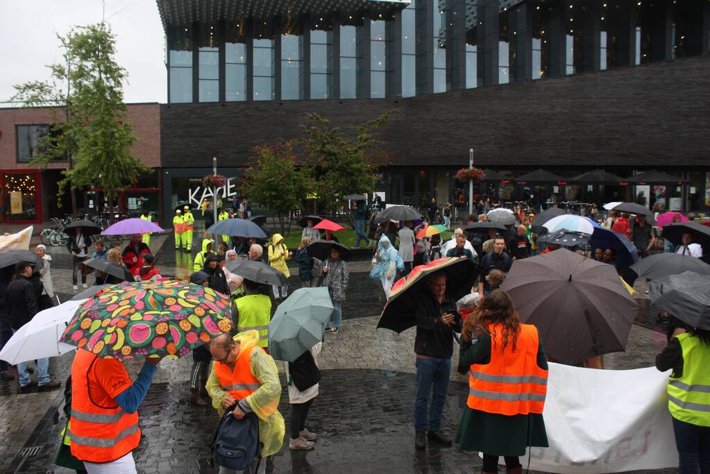 Demonstratie tegen spoedwet en anderhalve meter samenleving