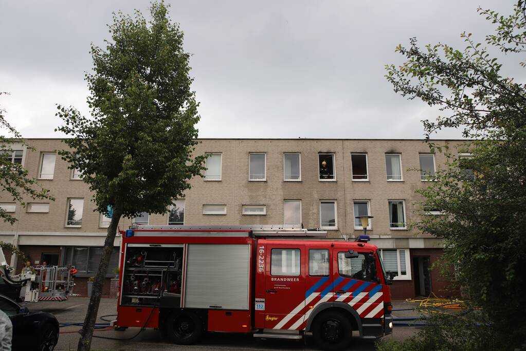 Flinke brand bij woning