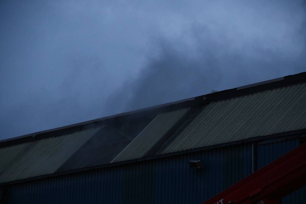 Brand in leegstaande loods