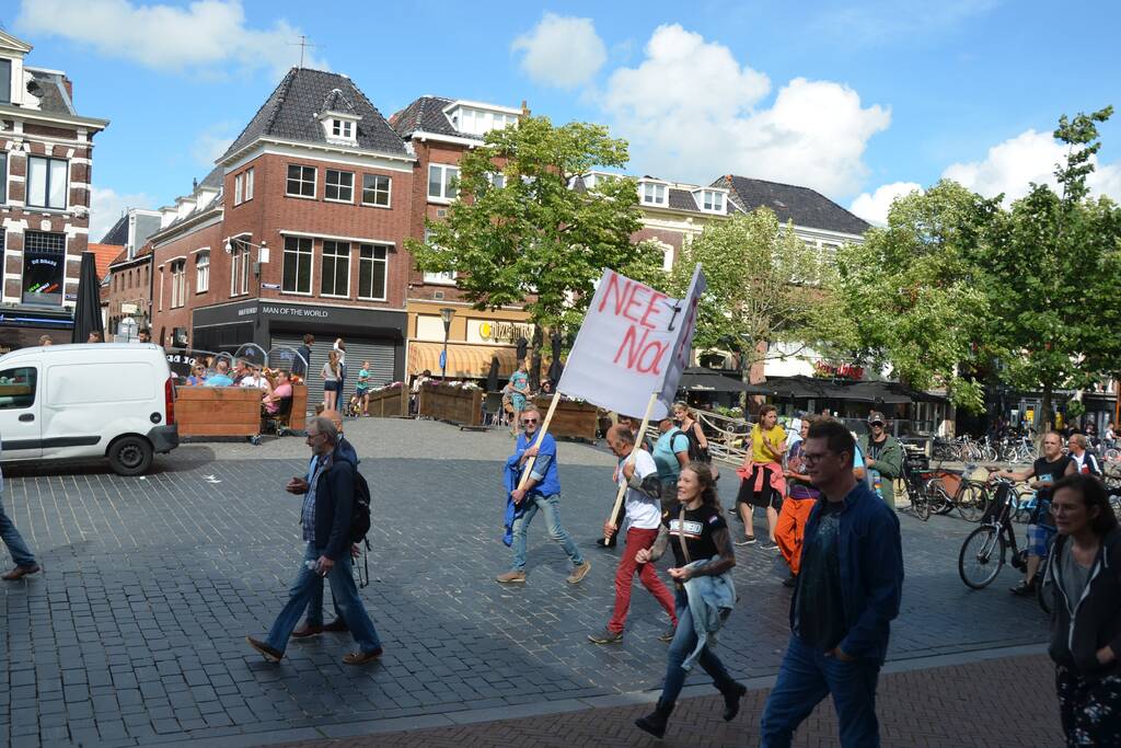 Kleine demonstratie tegen covid-19 maatregelen