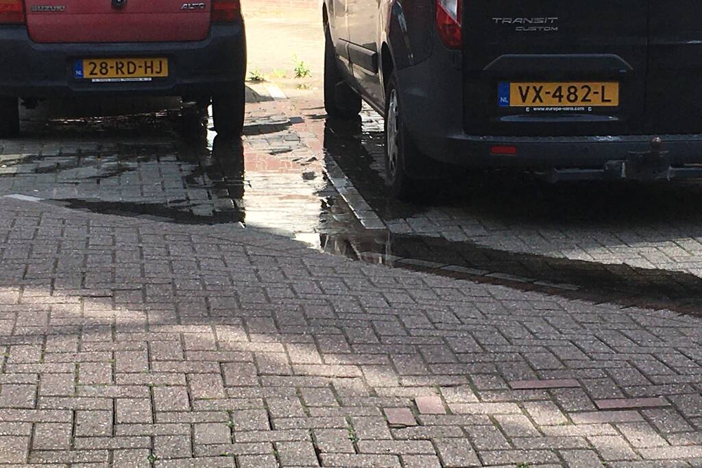 Bewoner heeft last van water op balkon