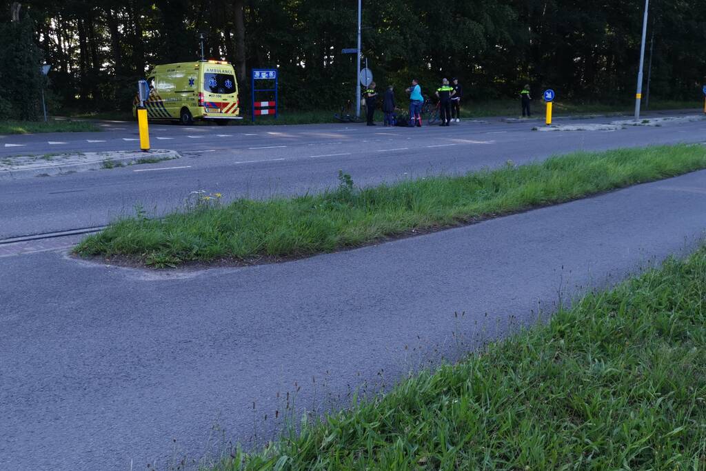 Fietsster gaat onderuit en raakt gewond