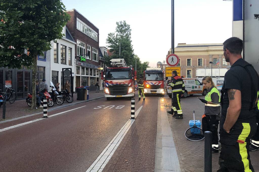 Vastzittende duiven door brandweer bevrijd