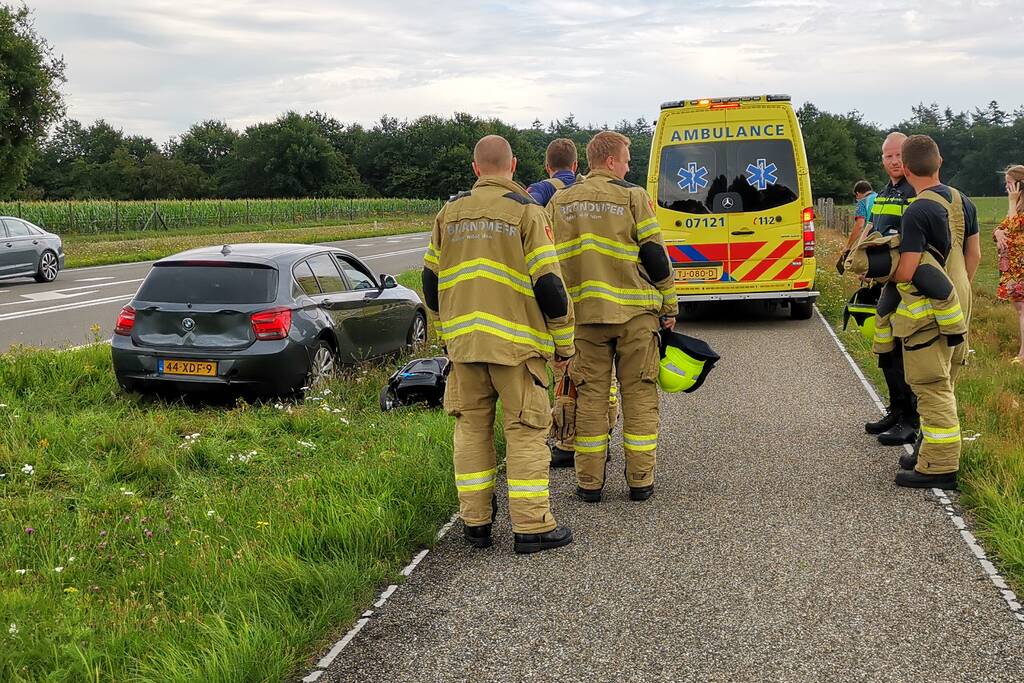 Twee auto's beschadigd bij aanrijding