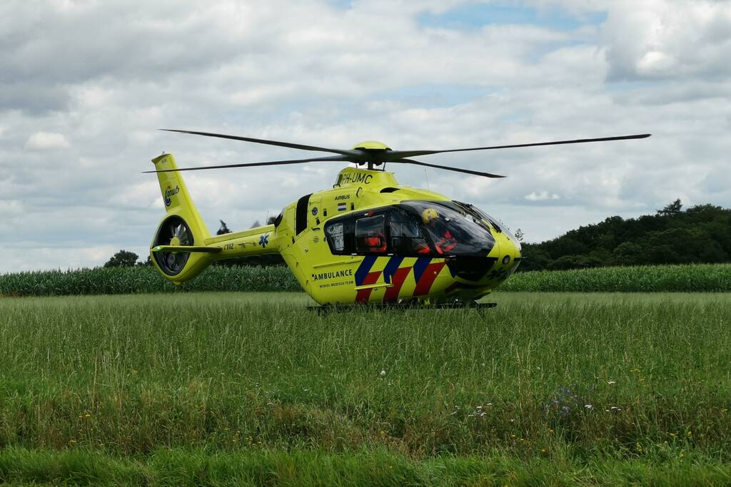 Fietsster gaat onderuit en raakt ernstig gewond
