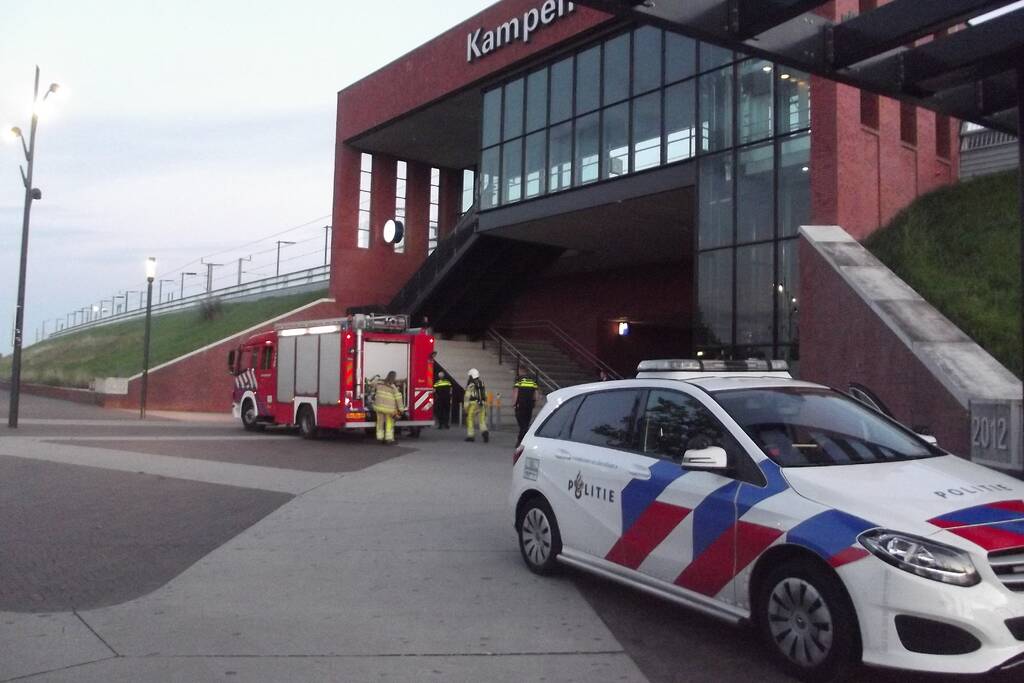 Brand in prullenbak op station