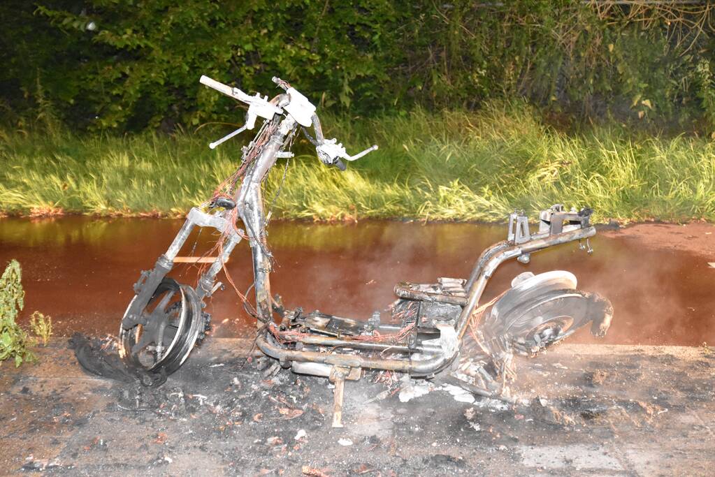 Felyx snorscooter verwoest door brand