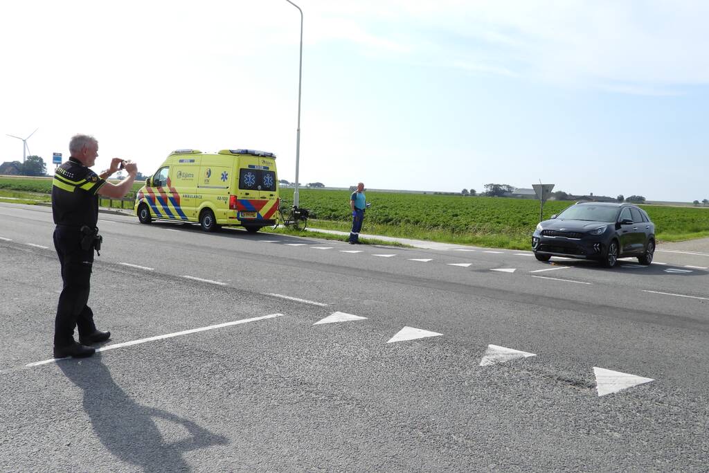 Fietser gewond na botsing met auto