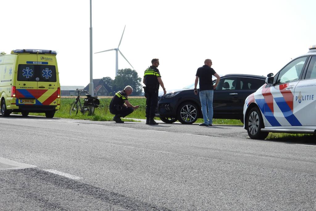 Fietser gewond na botsing met auto