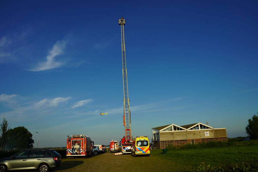 Hulpdiensten groots ingezet bij vermiste zwemmer
