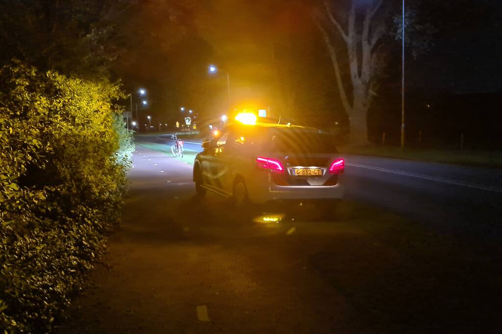 Man gewond aan hoofd na val met fiets