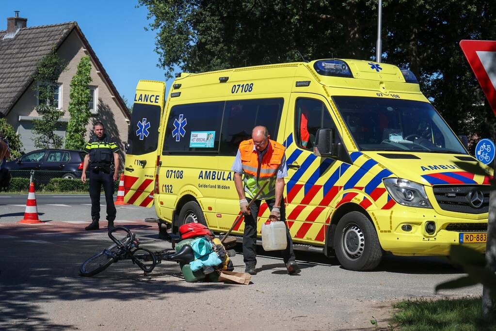 Fietser gewond bij aanrijding met auto