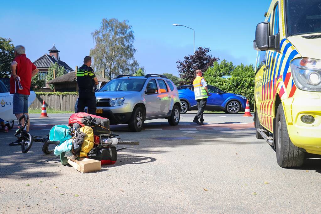Fietser gewond bij aanrijding met auto