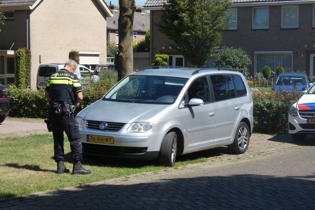 Fietser geschept door auto