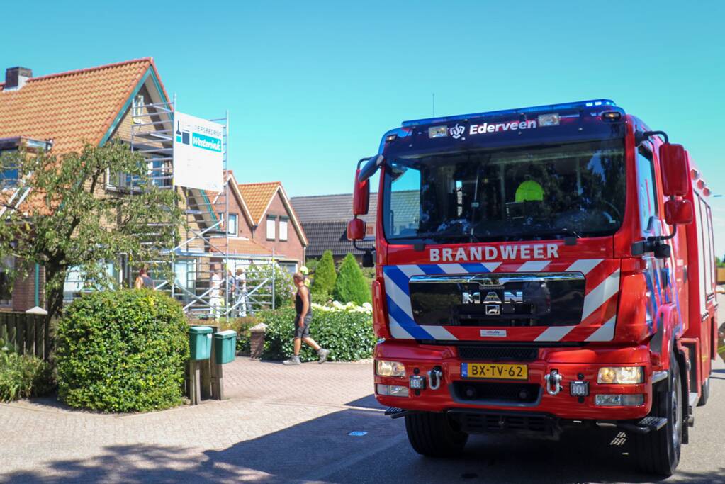 Brandweer onderzoekt brand bij woning