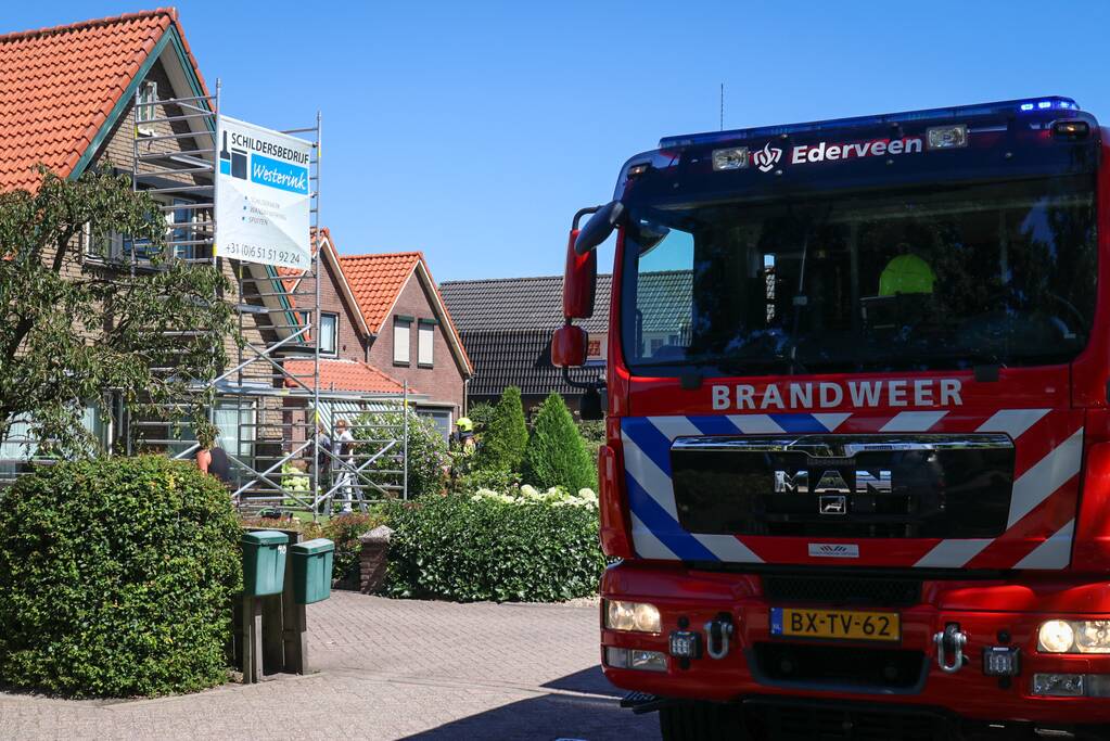 Brandweer onderzoekt brand bij woning