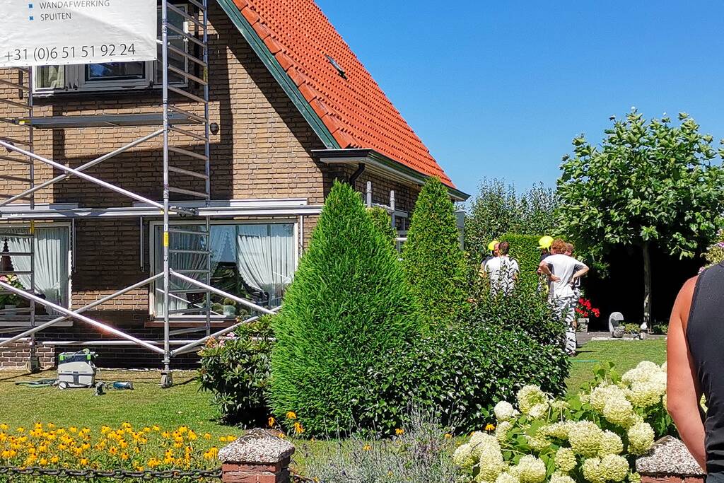 Brandweer onderzoekt brand bij woning